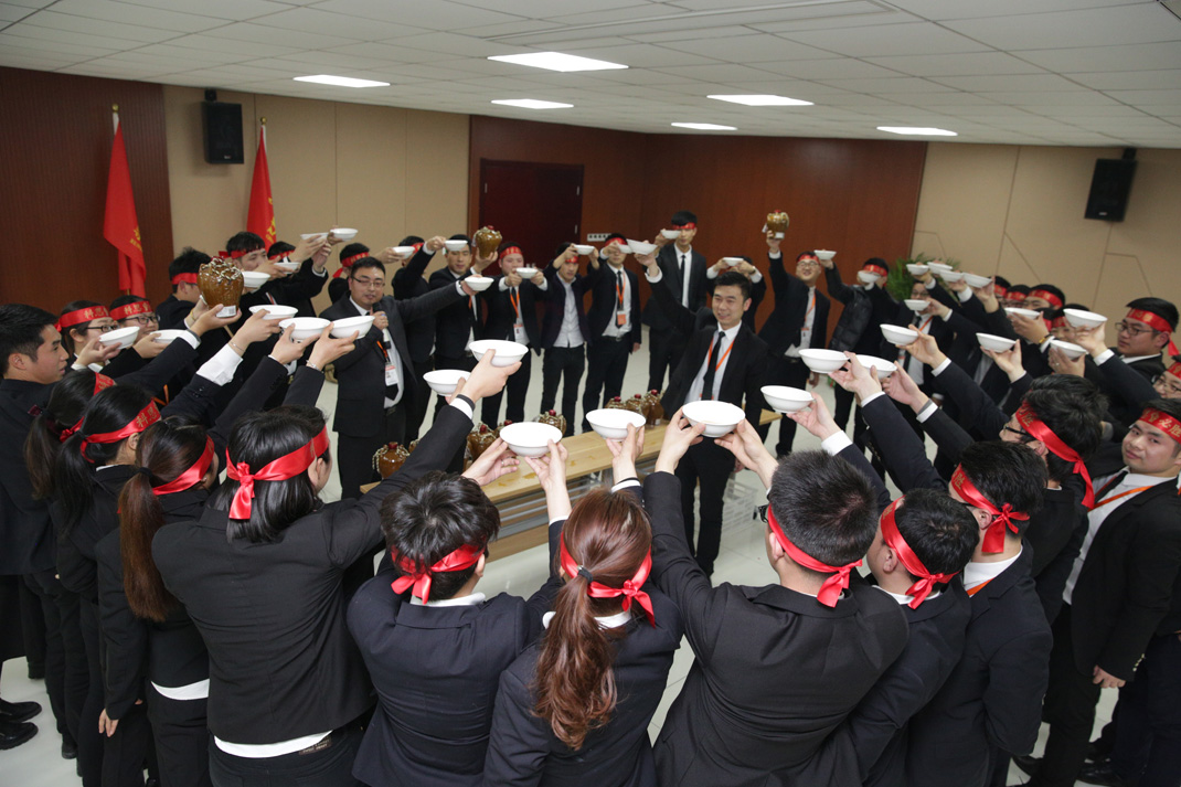 八年磨砺，剑指17——科恩电器2017年誓师大会隆重举行
