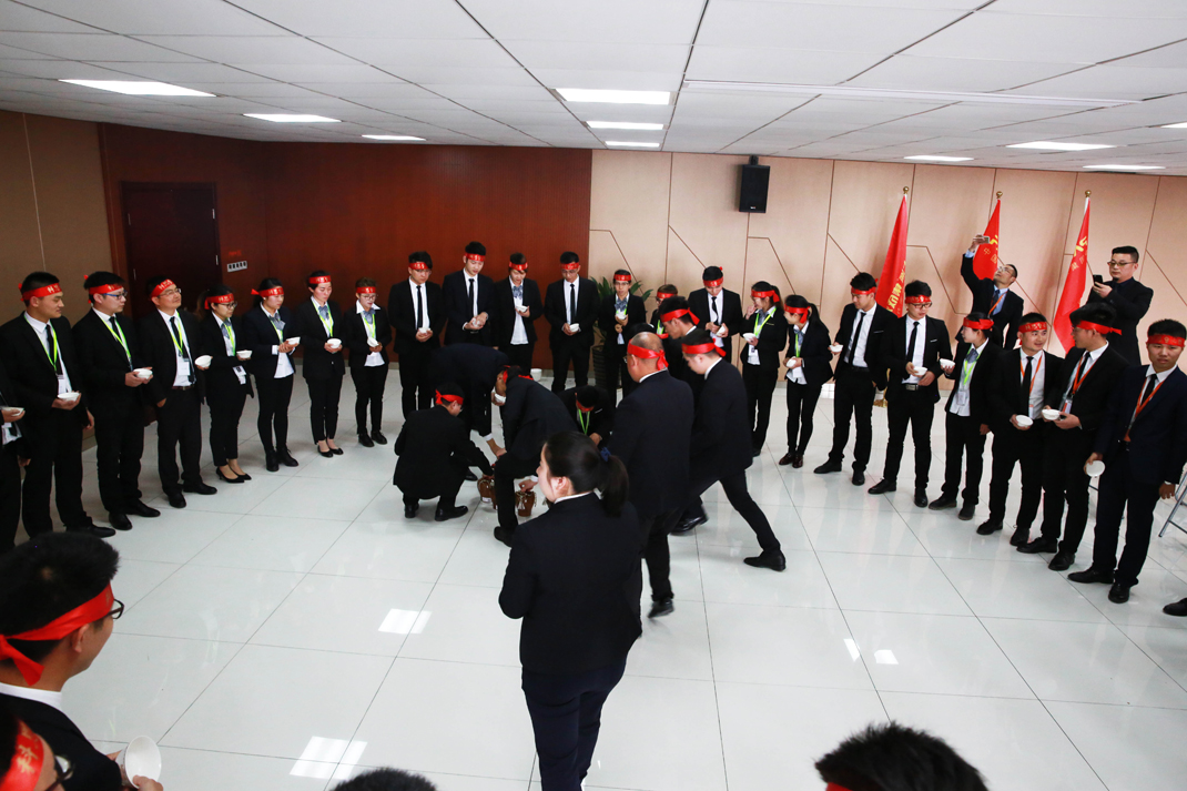 厚积薄发2018科恩电器上半年誓师大会