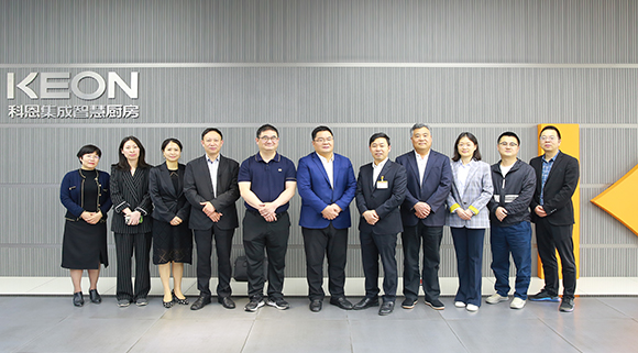 嵊州市政协副主席裘庆军一行莅临科恩参观指导！